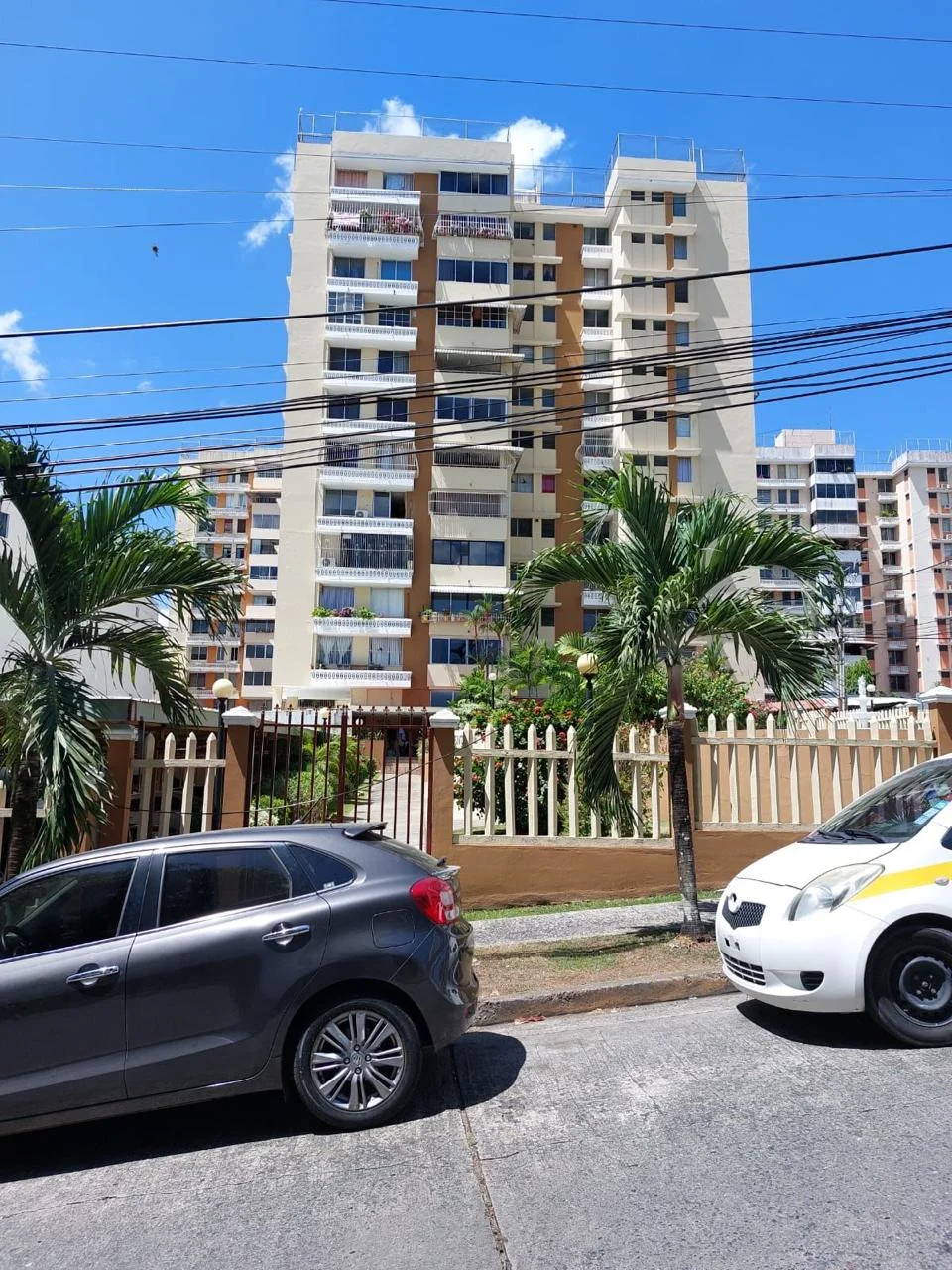 Apartamento en Villa de Las Fuentes · 3 Hab y 2 Baños en Ciudad de Panamá, Panamá