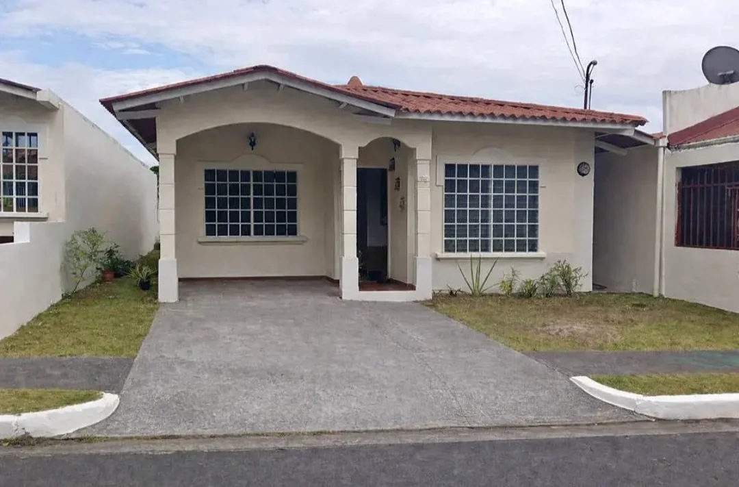 Casa de 3 Habitaciones y 200 m² en Montelimar en La Chorrera, Panamá