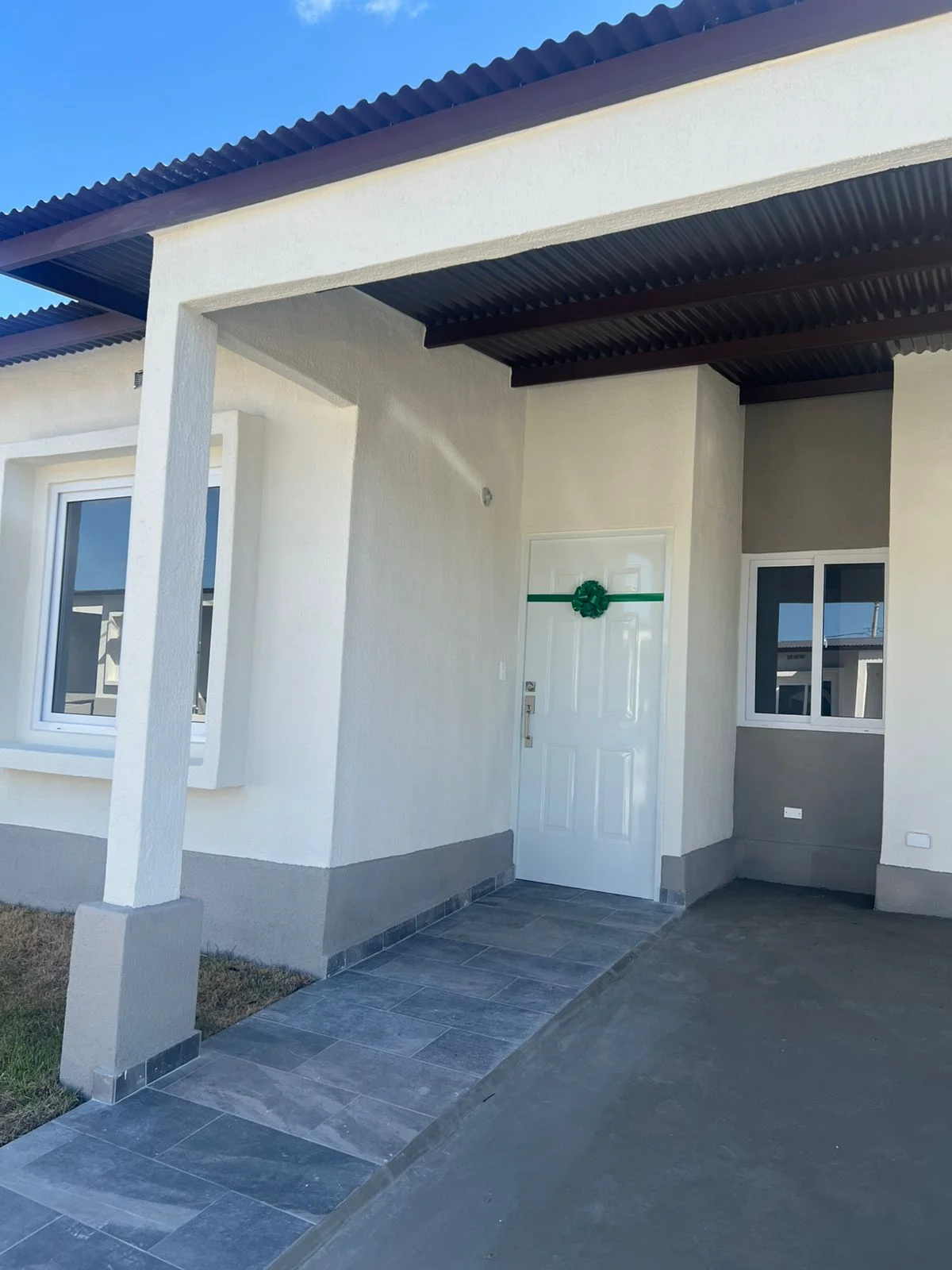 PH de 3 Habitaciones en Altos de Azul Zeledonia, Pacora en Panamá, Panamá