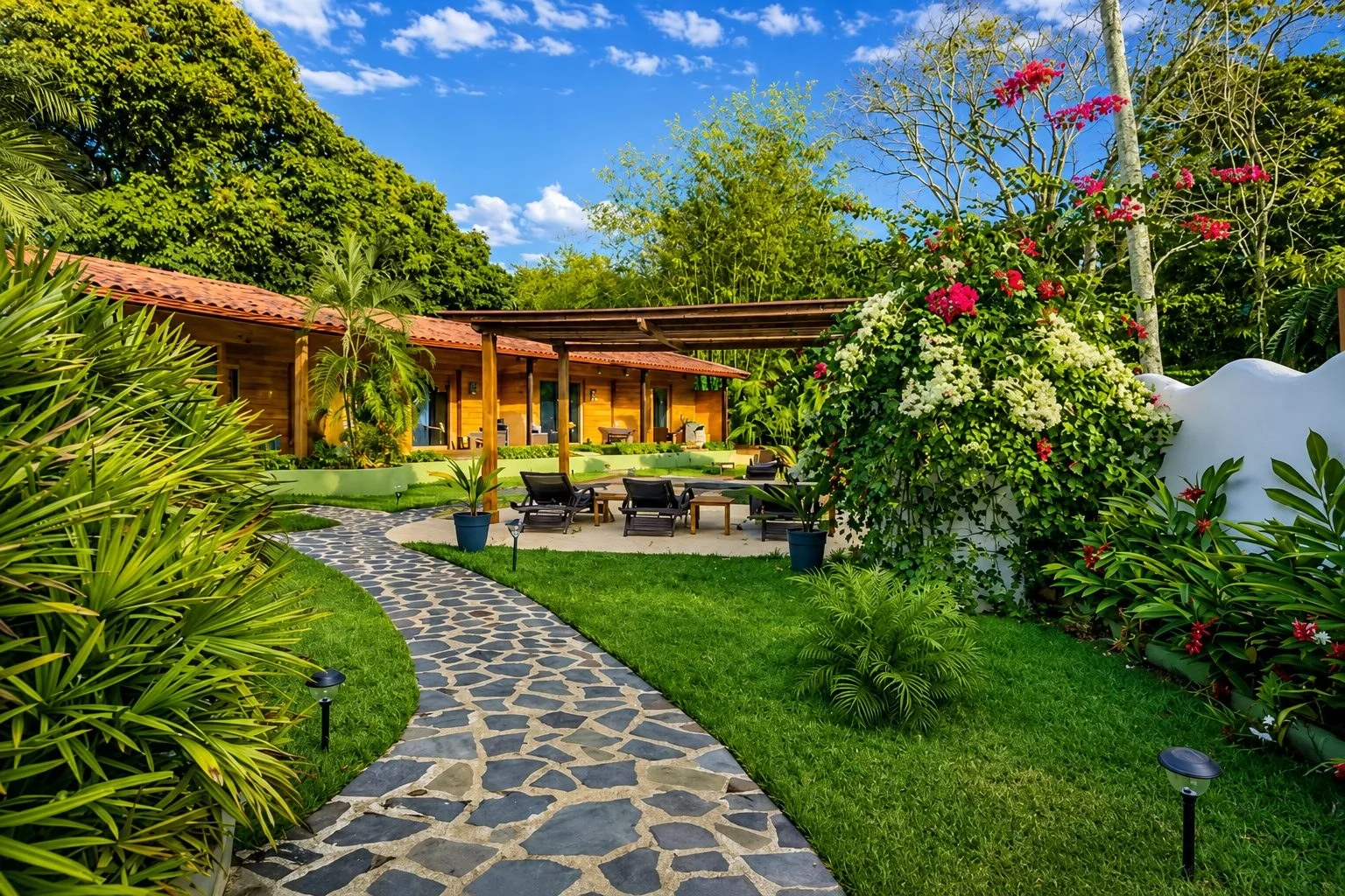 Local Comercial de 5 Habitaciones y 1100 m² en Santa Catalina en Veraguas, Panamá