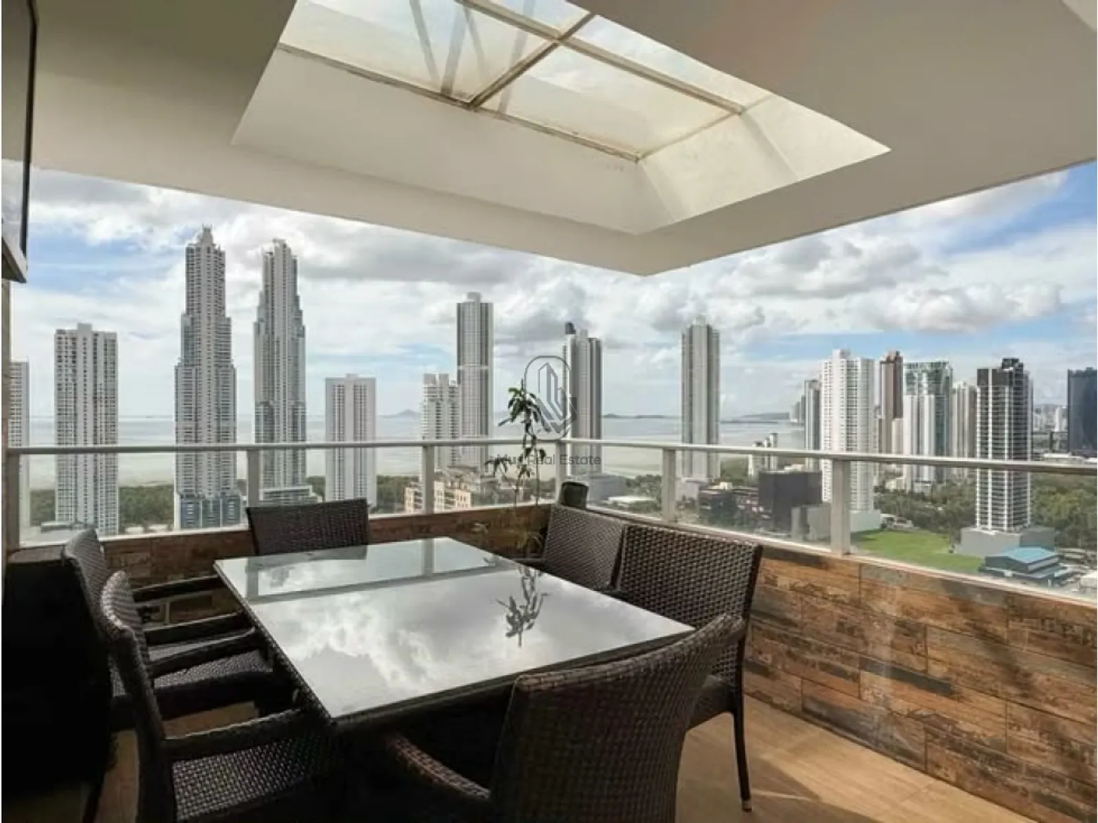 Venta de Apartamento PH ALCALA - Costa del Este - TERRAZA Privada - DG en Ciudad de Panamá, Panamá