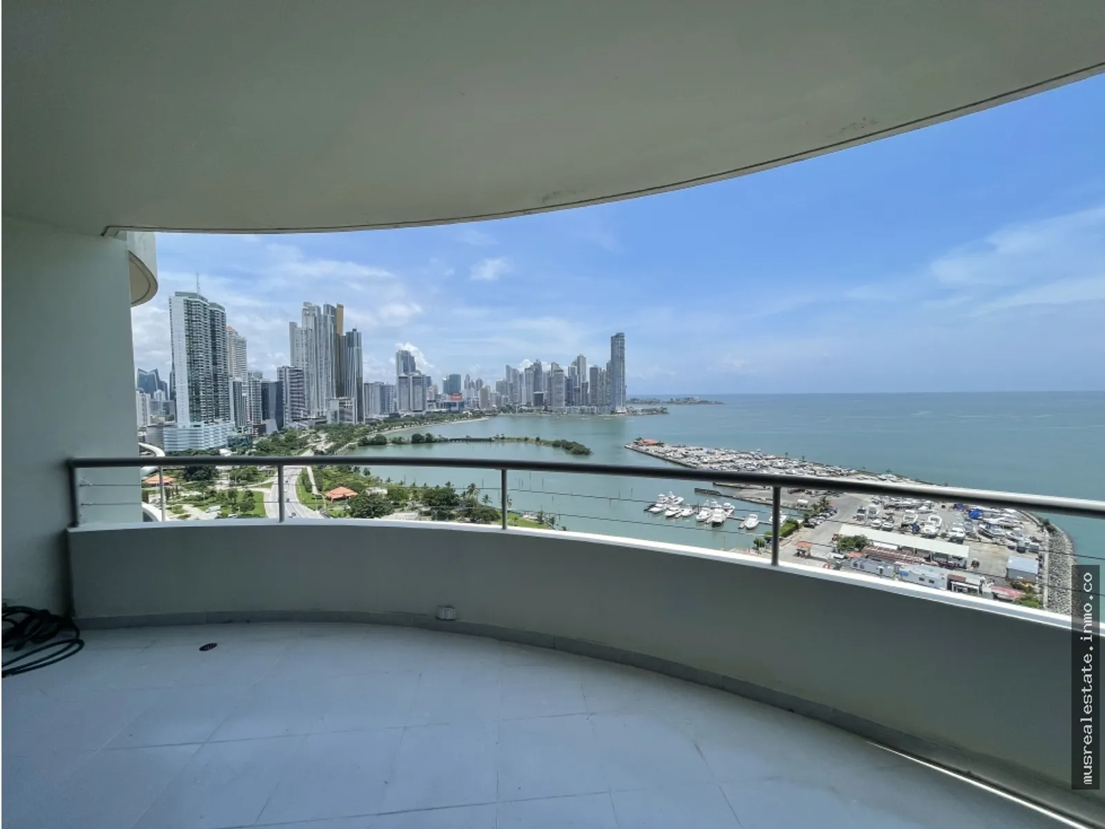Venta Apartamento en PH La Ensenada – Bella Vista, Av. Balboa - D G en Ciudad de Panamá, Panamá