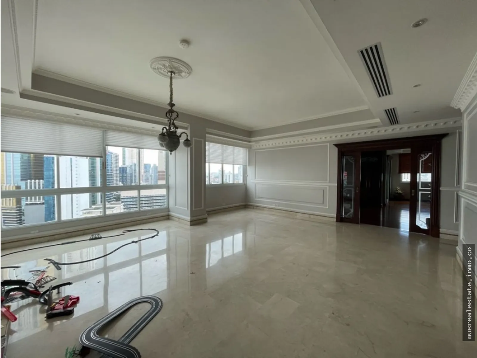 Venta de Penthouse en PH Bahia Esmeralda Marbella - 490 m2 - DG en Ciudad de Panamá, Panamá