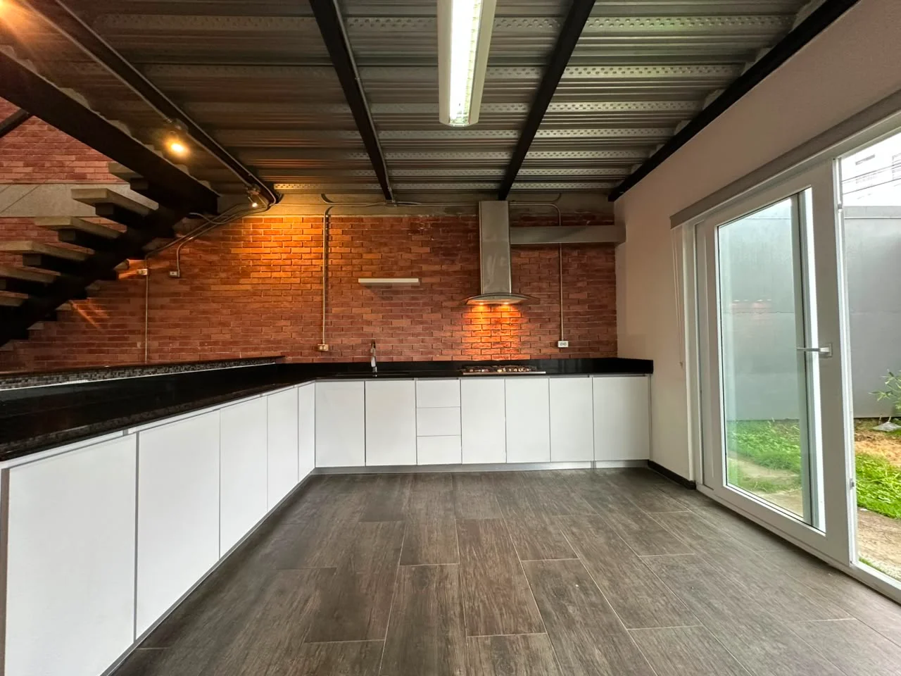 Terrafe Heredia | Loft industrial | 90 m² | Vista panorámica en Heredia, Costa Rica