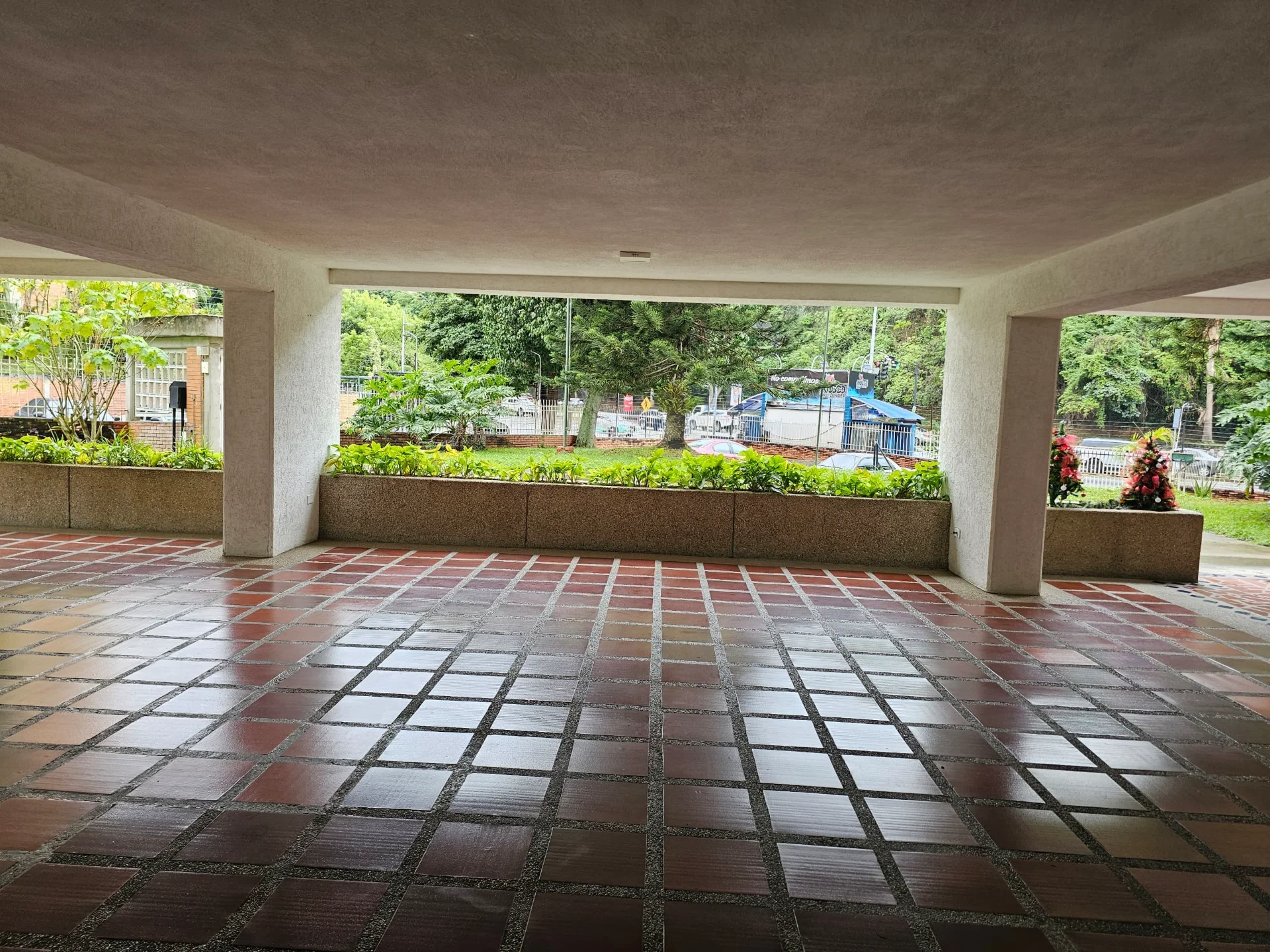 Cómodo y hermoso apartamento en el Cafetal en Caracas, Venezuela