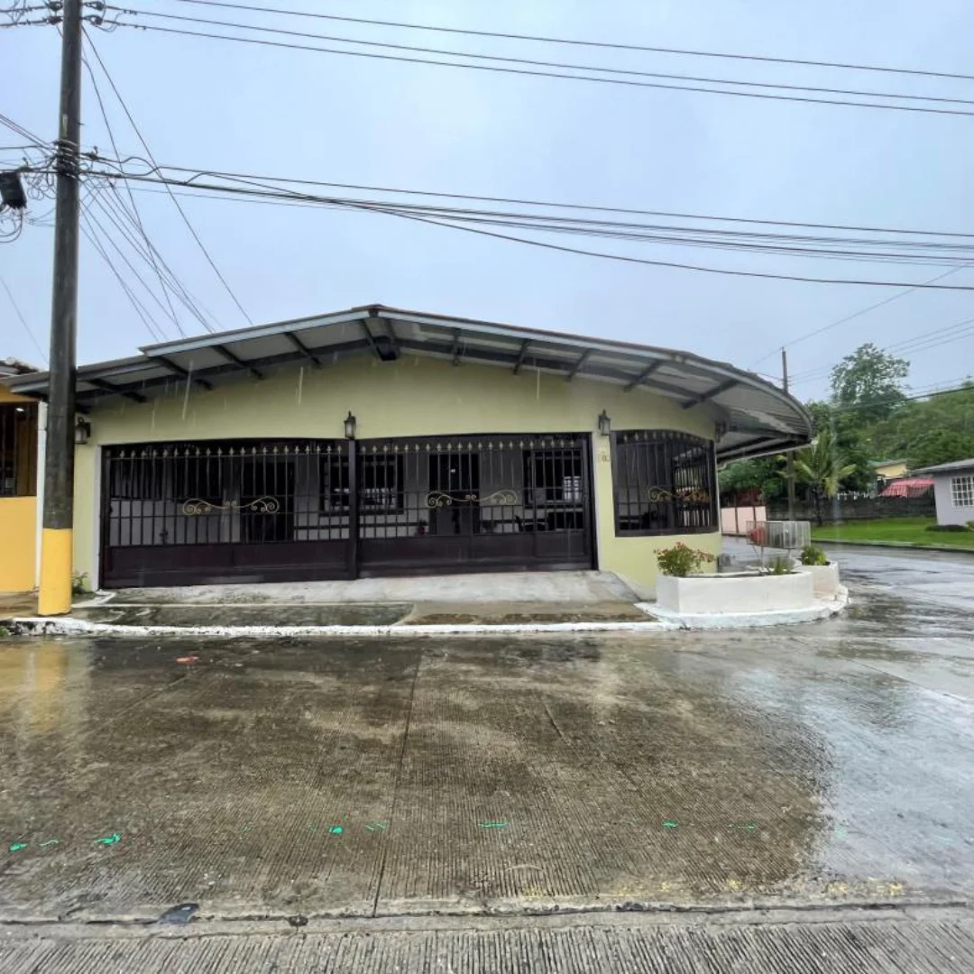 Casa de 253 m² en Las Cumbres en Panama Norte, Panamá