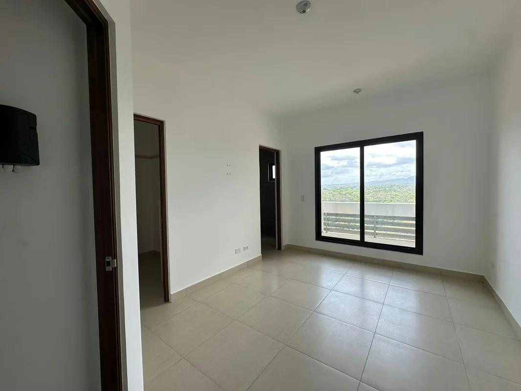 REMATE BANCARIO: Apartamento de 3 Habitaciones y 185.43 m² en San Carlos en Ciudad de Panamá, San Carlos, Panamá