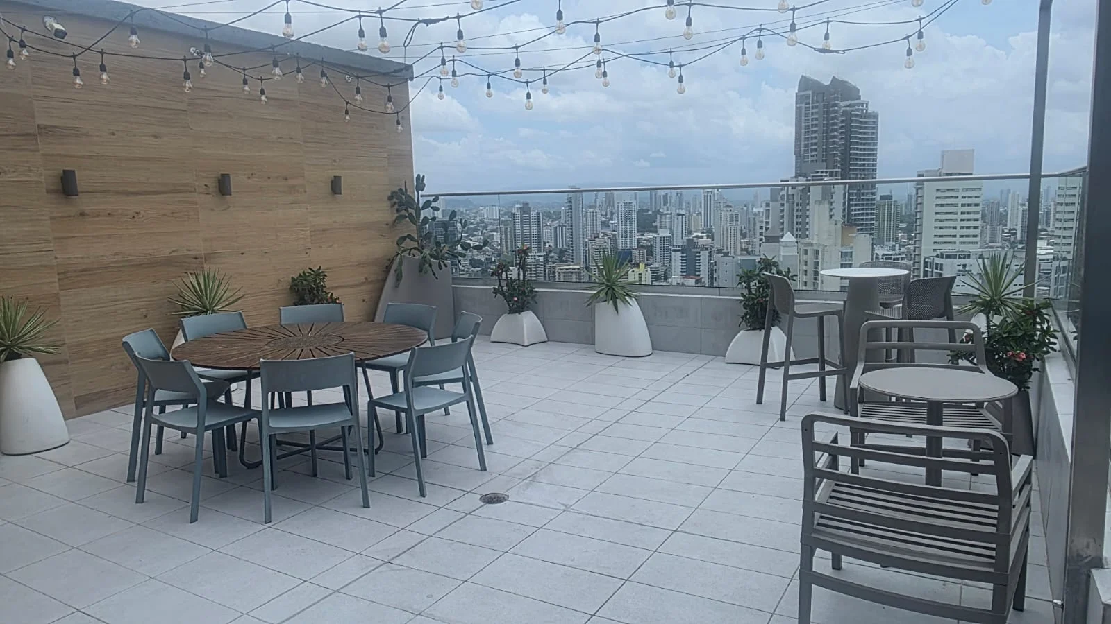 Vendo apartamento en Via Argentina en Ciudad de Panamá, Panamá