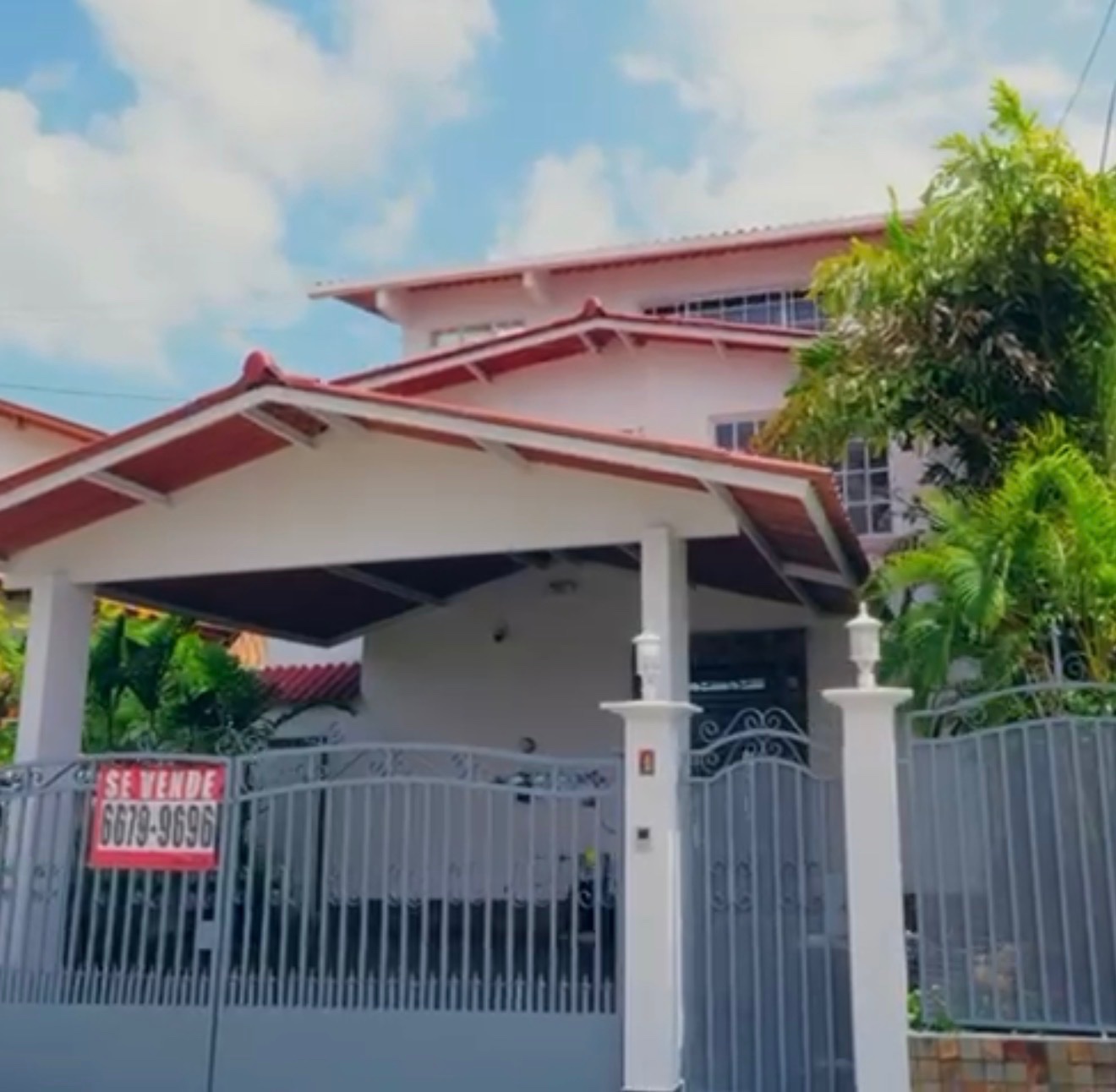ALTOS DE Santa María: Casa de 3 Habitaciones en Condado del Rey en Ciudad de Panamá, Panamá