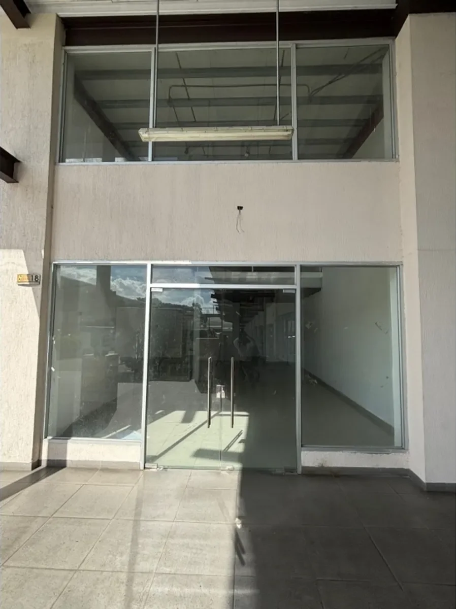 ALQUILER LOCAL COMERCIAL EN MILLA 8 - SG en San Miguelito, Panamá