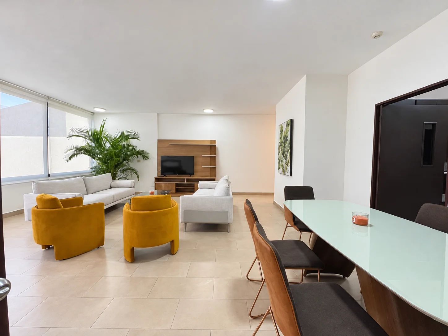 PH Buganvilla: Apartamento de 3 Habitaciones en Calle 50 en Ciudad de Panamá, Panamá