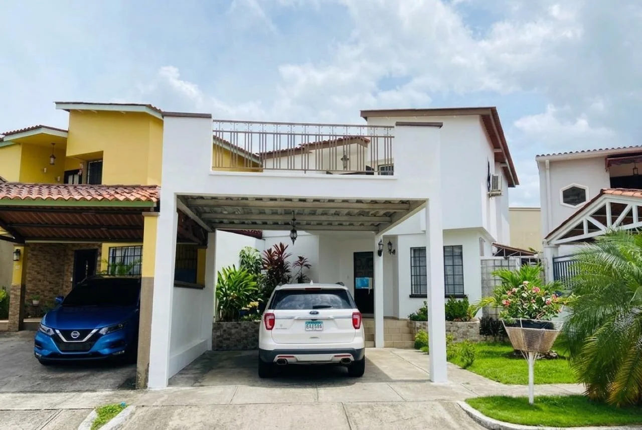 Se Alquila Casa en Ph Villas de Cerro Lindo en Panamá, Panamá