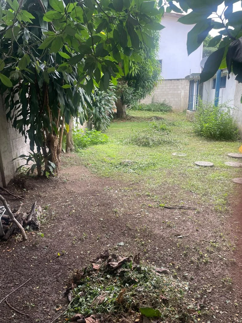 Terreno/ Casa. Urb Altamira Alta en caracas, Venezuela