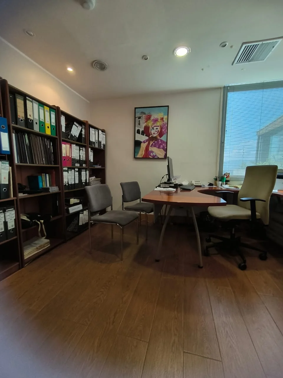 EXCLUSIVA oficina VENTA. Excelente ubicación Chacao en Caracas, Venezuela