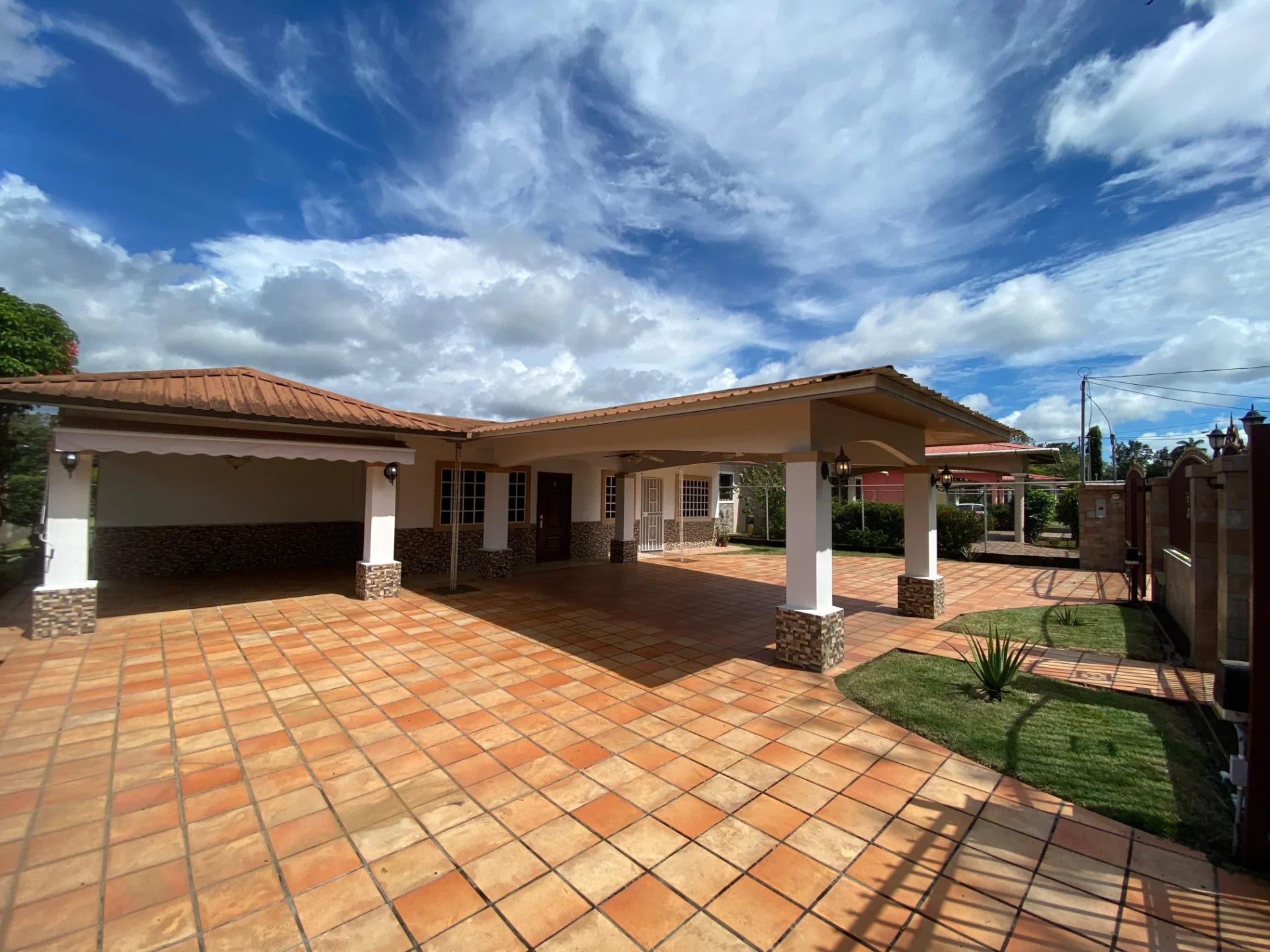 🌿 Vive con Espacio y Comodidad en David, Panamá