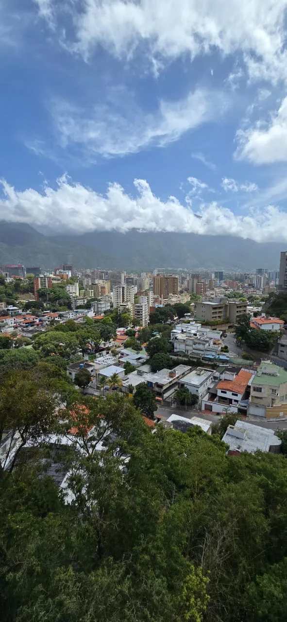 Apartamento en Colinas de Bello Monte con vista a Caracas en Caracas, Venezuela